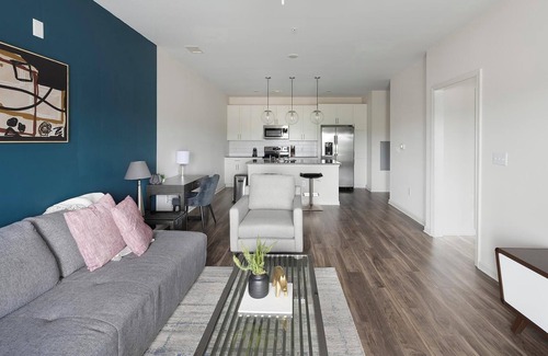 Antioch Appartement | Landing | Beautiful 1BD, Gym, Pool