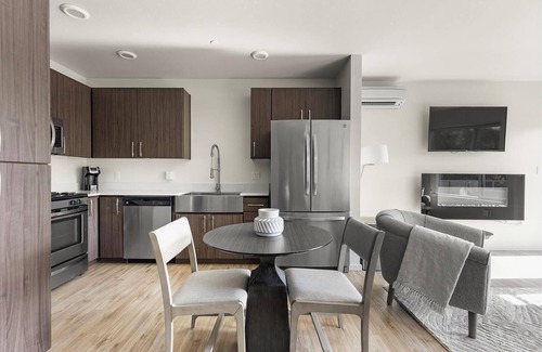 Hayden Island Appartement | Landing | Beautiful 1BD, Gym, Clubhouse