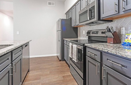 San Antonio Appartement | Landing | Beautiful 2BD, Clubhouse, Gym
