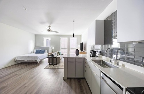 Reno/Tahoe Airport Appartement | Landing | Beautiful Studio, Yoga Studio, Gym