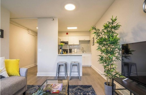 St. Petersburg Appartement | Landing | Beautiful Studio, Yoga Studio, Courtyard