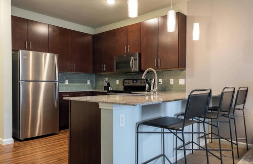 Austin Appartement | Landing at Bridge at Southpark Meadows - 1 Bedroom in Slaughter Creek