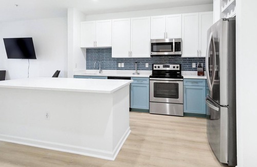 Eden Appartement | Landing | Chic 1BD, Pool, Clubhouse