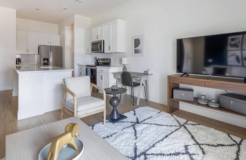 Casas Adobes Appartement | Landing | Chic 2BD, Pool