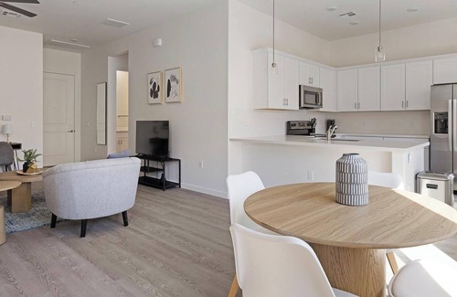 Oro Valley Appartement | Landing | Chic 2BD, Pool