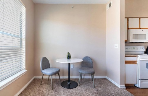 Fort Worth Appartement | Landing | Incredible 1BD, Gym, Rooftop Lounge