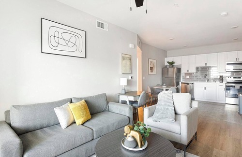 Townsite Appartement | Landing | Incredible 1BD, Rooftop Lounge, Pool
