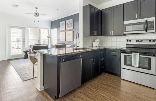 Austin Appartement | Landing | Incredible 1BD, Pool, Gym