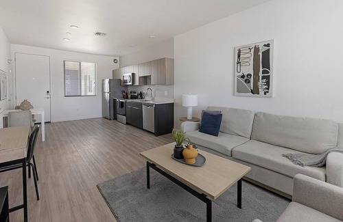 Goodyear Appartement | Landing | Incredible 1BD, Gym, Yoga Studio