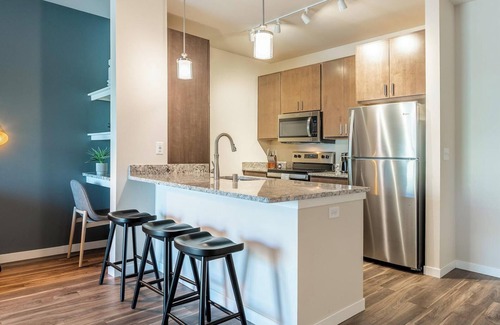 Woodburn Appartement | Landing | Incredible 1BD, Gym, Pool