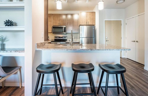 Woodburn Appartement | Landing | Incredible 1BD, Gym, Pool