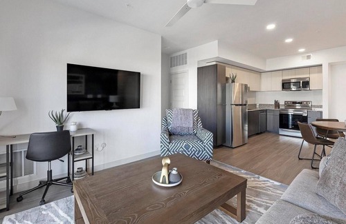 North Mountain Appartement | Landing | Incredible 2BD, Gym, Pool