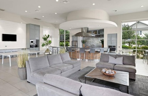 Buda Appartement | Landing at The Green at Plum Creek - Studio in Kyle