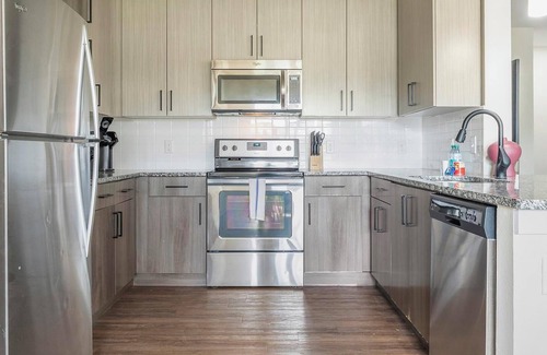 Tropic Appartement | Landing | Spectacular 2BD, Pool, Gym