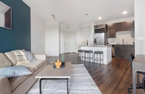 Wetmore Appartement | Landing | Stunning 1BD, Gym, Pool