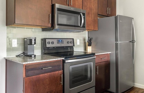 Austin Appartement | Landing at Bridge at Southpark Meadows - 1 Bedroom in Slaughter Creek