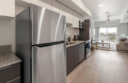 North Mountain Appartement | Landing | Stunning 1BD, Pool, Gym