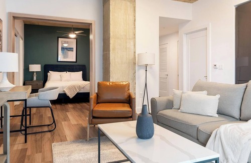 Baileys Crossroads Appartement | Landing at Three Collective - 2 Bedrooms in Falls Church