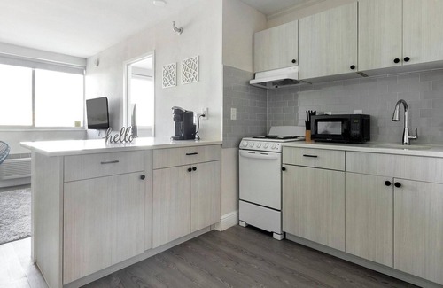 St. Petersburg Appartement | Landing | Stunning 1BD, Courtyard, Clubhouse
