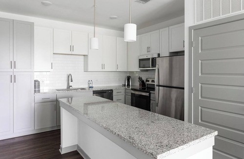 Sand Ridge Appartement | Landing | Stunning 1BD, Gym, Yoga Studio