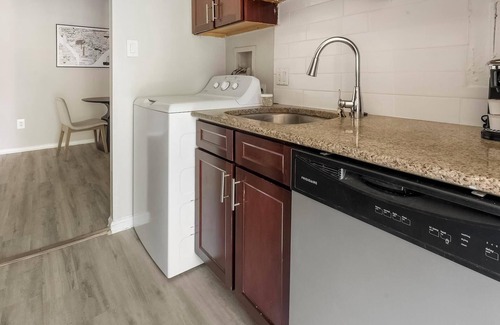 Greenbelt Appartement | Landing | Stylish 2BD, Gym, Pool