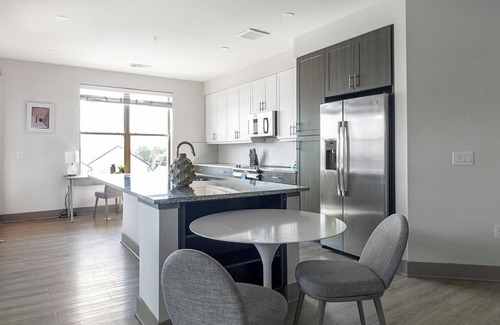 McKinney Appartement | Landing | Stylish 2BD, Pool, Gym