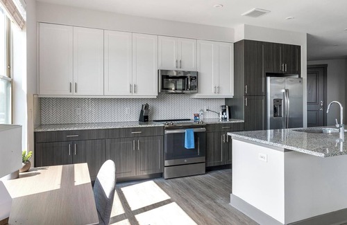 McKinney Appartement | Landing | Stylish 2BD, Pool, Gym