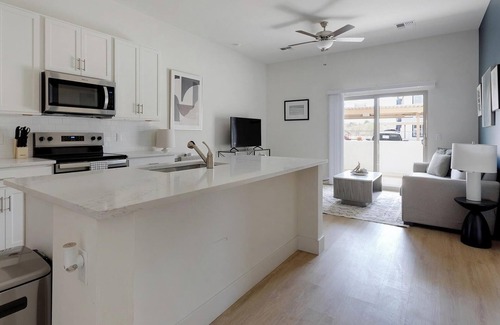 Casas Adobes Appartement | Landing | Stylish 2BD, Pool