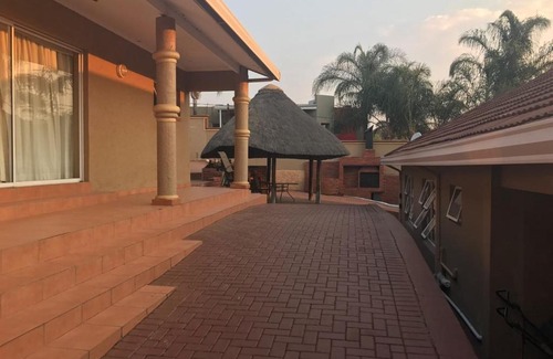 Pretoria Maison | LANGA 'S COZY GUESTHOUSE