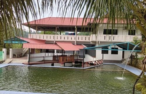 Hulu Langat Cabine | Langat Escape