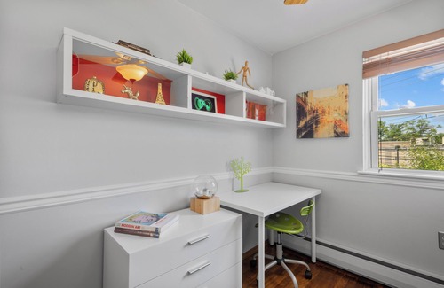 Lansdale Maison | Lansdale: Work, Rest, Explore