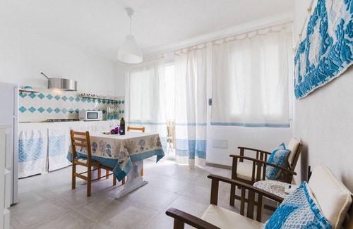 Calasetta Appartement | LANTANA, apartment with glimpse of the sea