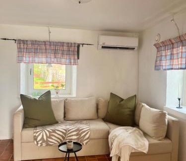 Lilla Beddinge Appartement | Lantlig lägenhet nära stranden