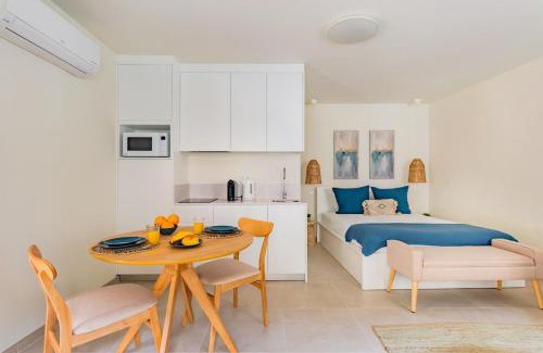 Santos Appartement | Lapa Getaway Studio with Swimming Pool