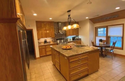 Pine Mountain Valley Maison | Lara's Chateau @ The Radio House