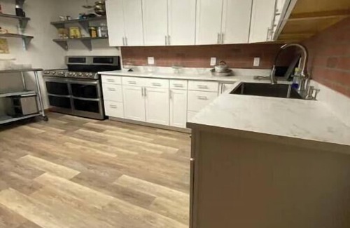 Pine Mountain Valley Maison | Lara's Chateau @ The Radio House