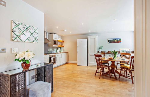 Bath Cottage | Le Lodge at Larchmont est joliment décoré et récemment équip�� chalet 1 lit