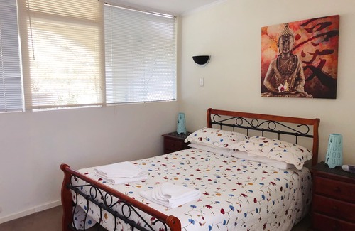Capital Hill Appartement | Griffith Grand 1 chambre à coucher Parking gratuit