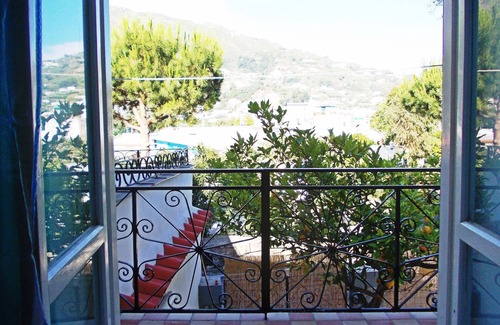 Panza Appartement | Large 120 sq m independent apartment, 2 bedrooms, double living room and terrace.