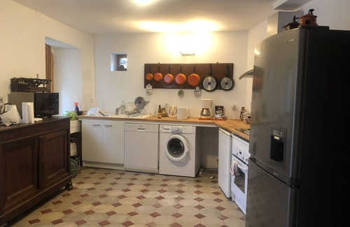 Florac Maison | Grande maison de 200 m2 avec jardin, terrasses et cour. Centre Florac.