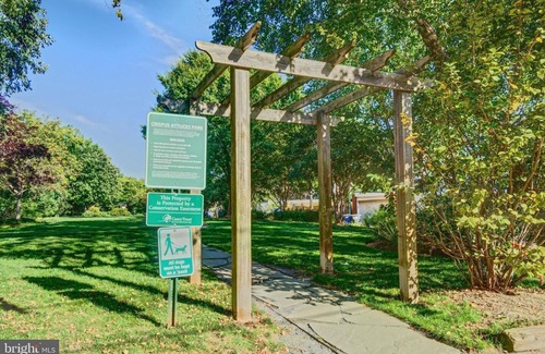 Le Droit Park Appartement | Large, 2BR/1BA with AC/TV/Internet/Laundry