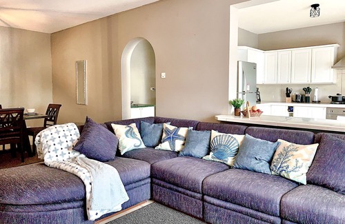 Brighton Appartement | Grand 3 chambres + équipements gratuits + proche de tout