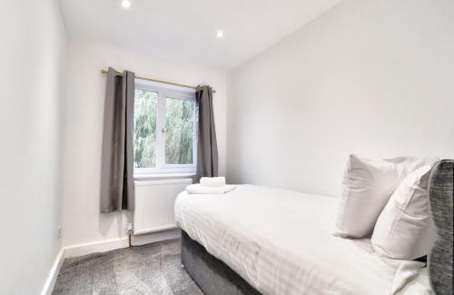 Heybridge Maison | Large 3 bedroom Maisonette in Maldon
