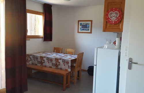 Saint-Etienne-en-Devoluy Appartement | Grand appart 3 pièces / 6 p. au coeur de la station - orienté plein Sud