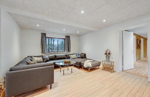 Bording Maison | Large 30-Person Holiday Home With Pool And Spacious Activity Room - 5000