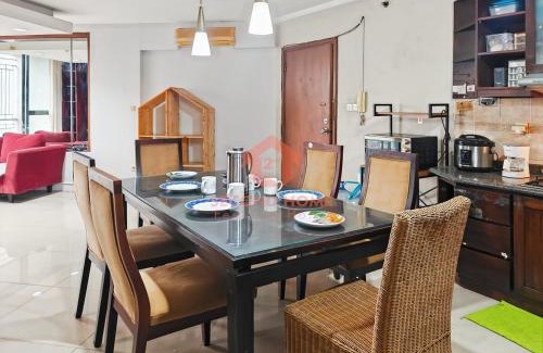 Setiabudi Appartement | Large 3BR Rasuna Apt with Pool & Wi-Fi by 2ndHome