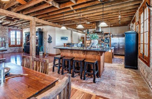 Central Oklahoma City Appartement | Large 4-Bed Stockyards Hideaway