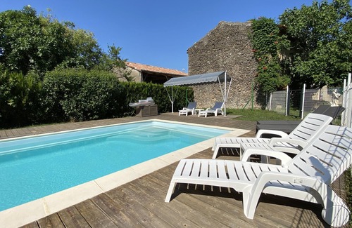 Coutens Maison | Large 4-star holiday home with swimming pool, onsite bike hire close to Mirepoix