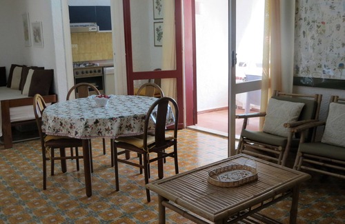 Cala Bitta Appartement | Grand et confortable appartement de trois pièces dans une résidence avec piscine, Costa Smeralda