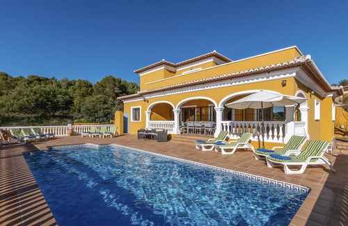 Urbanizacion La Mandarina Villa | Grande villa confortable à Javea, Costa Blanca, Espagne avec piscine privée pour 8 personnes